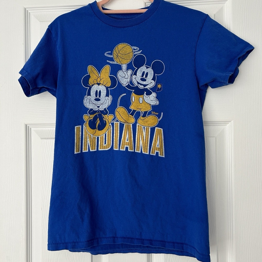 Disney x Junk Food Indiana Pacers Mickey and Minnie Size Adult Small Tshirt